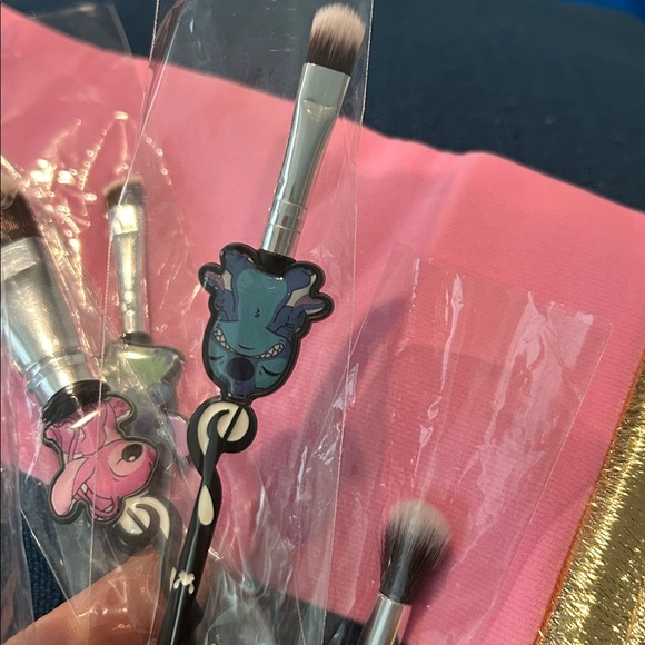 Cute Cartoon -Themed 5-Piece Makeup Brush Set - Picture 8 of 9